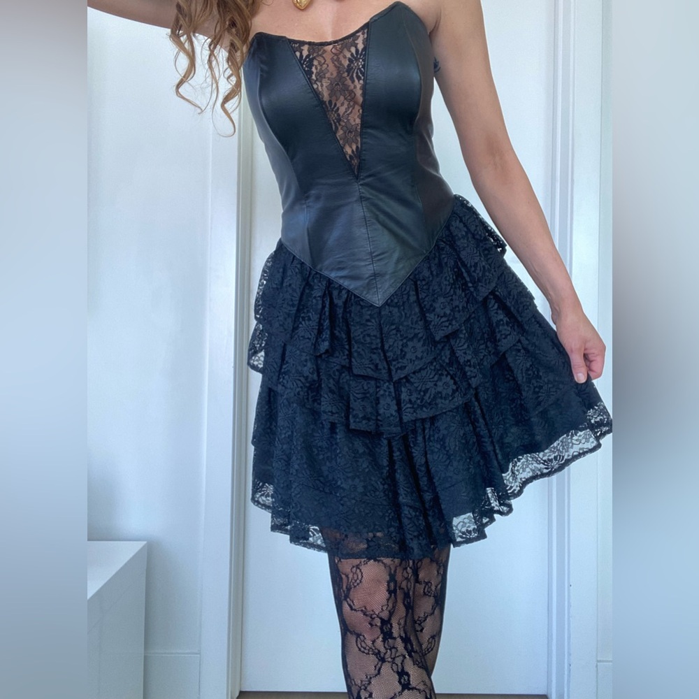 80’s Black Lace Tiered Skirt & Leather Corset sexy party Dress Size 4